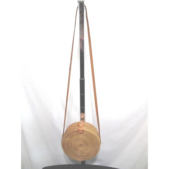 Straw Studios Bali Round Rattan & Leather Hand Woven Crossbody Circle Bag Purse - Picture 2 of 12
